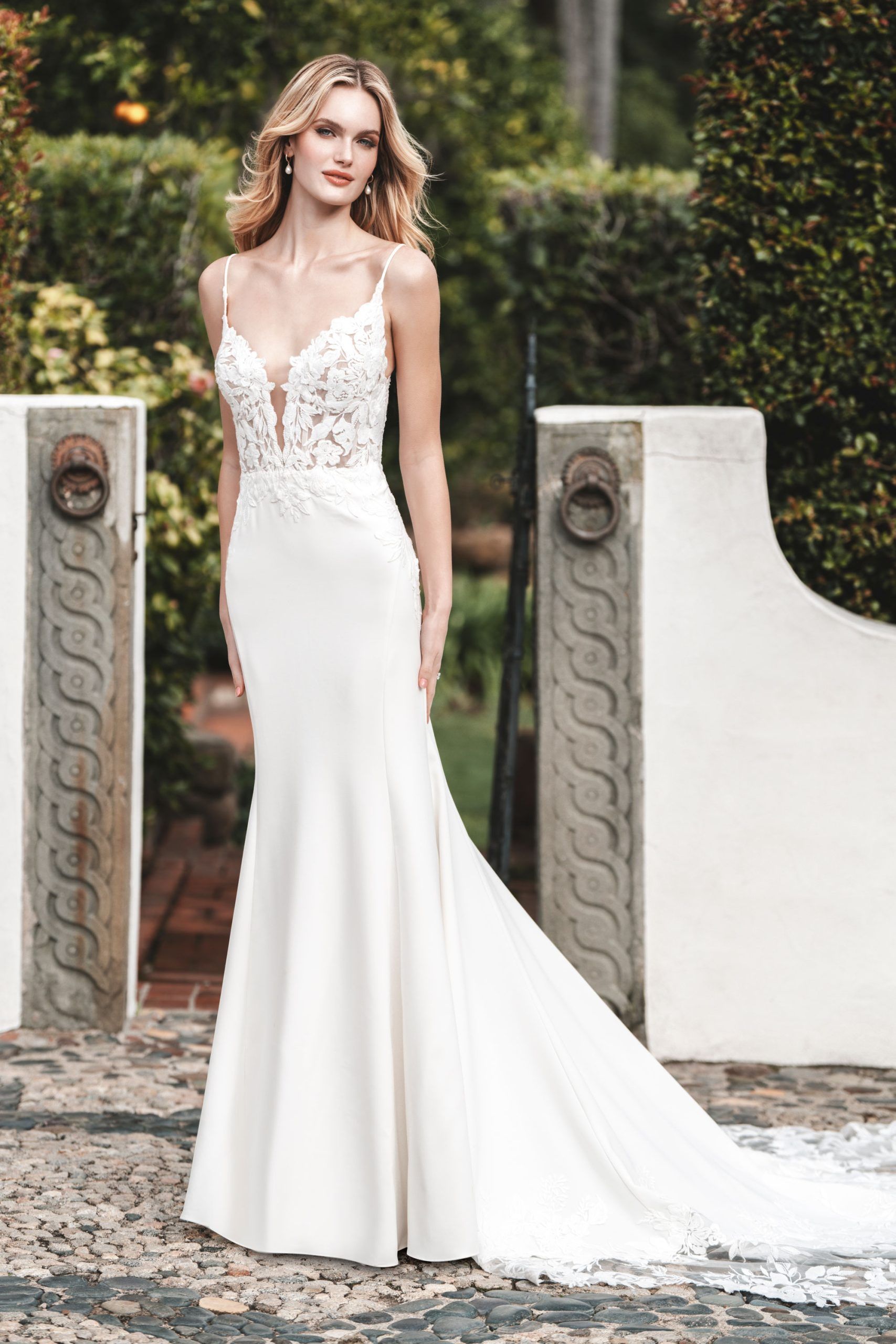 Romance by Allure Wedding Dress Collection - Allure Romance R3757