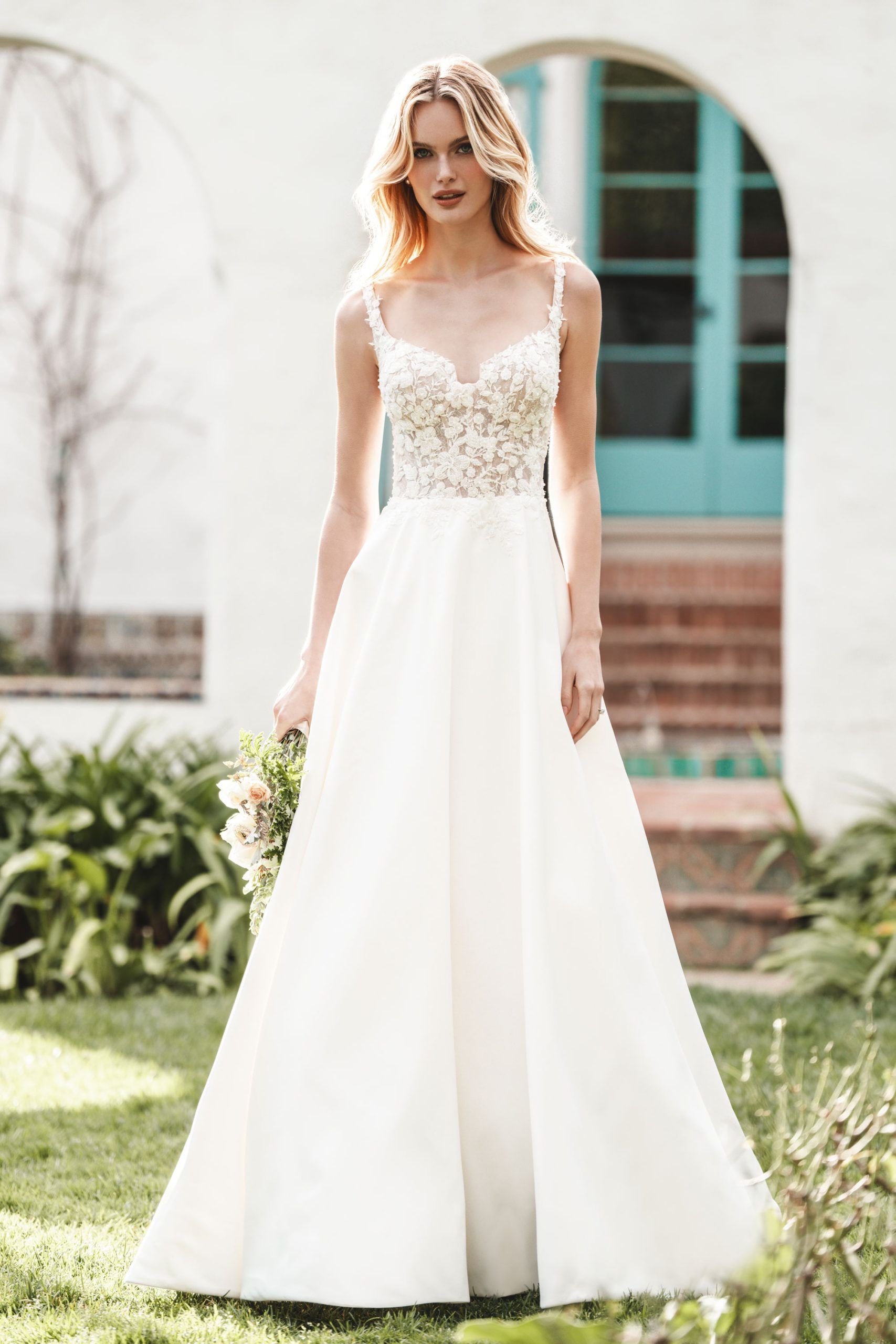 Romance by Allure Wedding Dress Collection - Allure Romance R3759