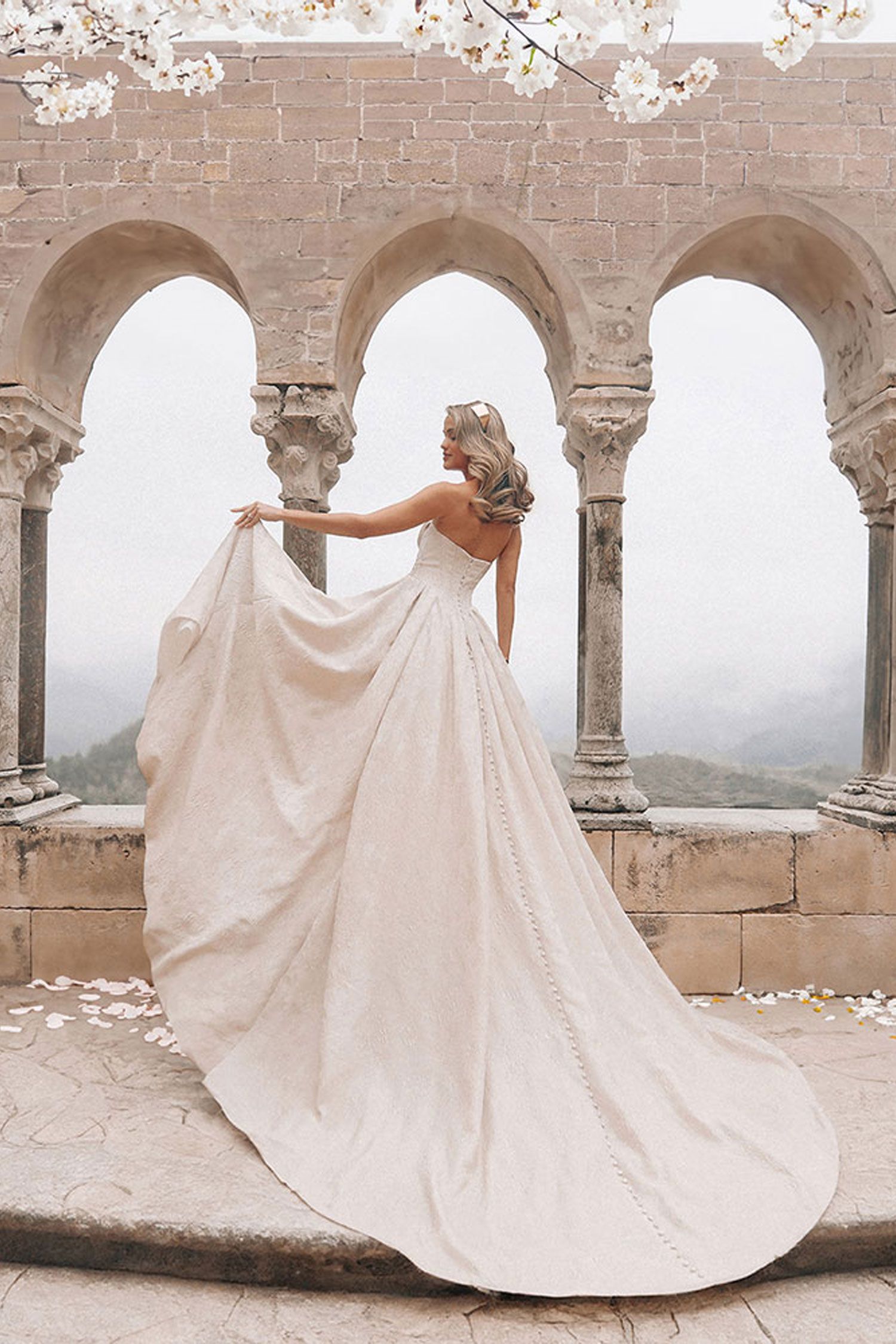 Aurora D431 Wedding Dress scenic view 2