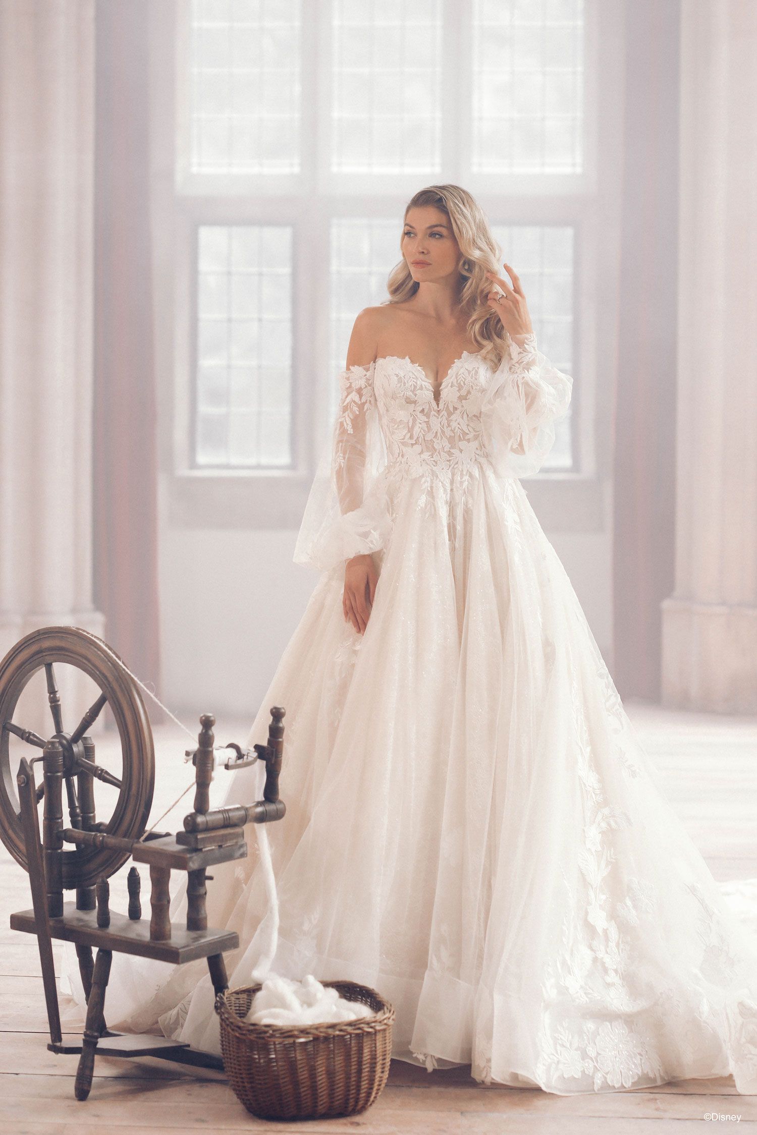 Disney Fairy Tale Weddings Villains Collection - Aurora