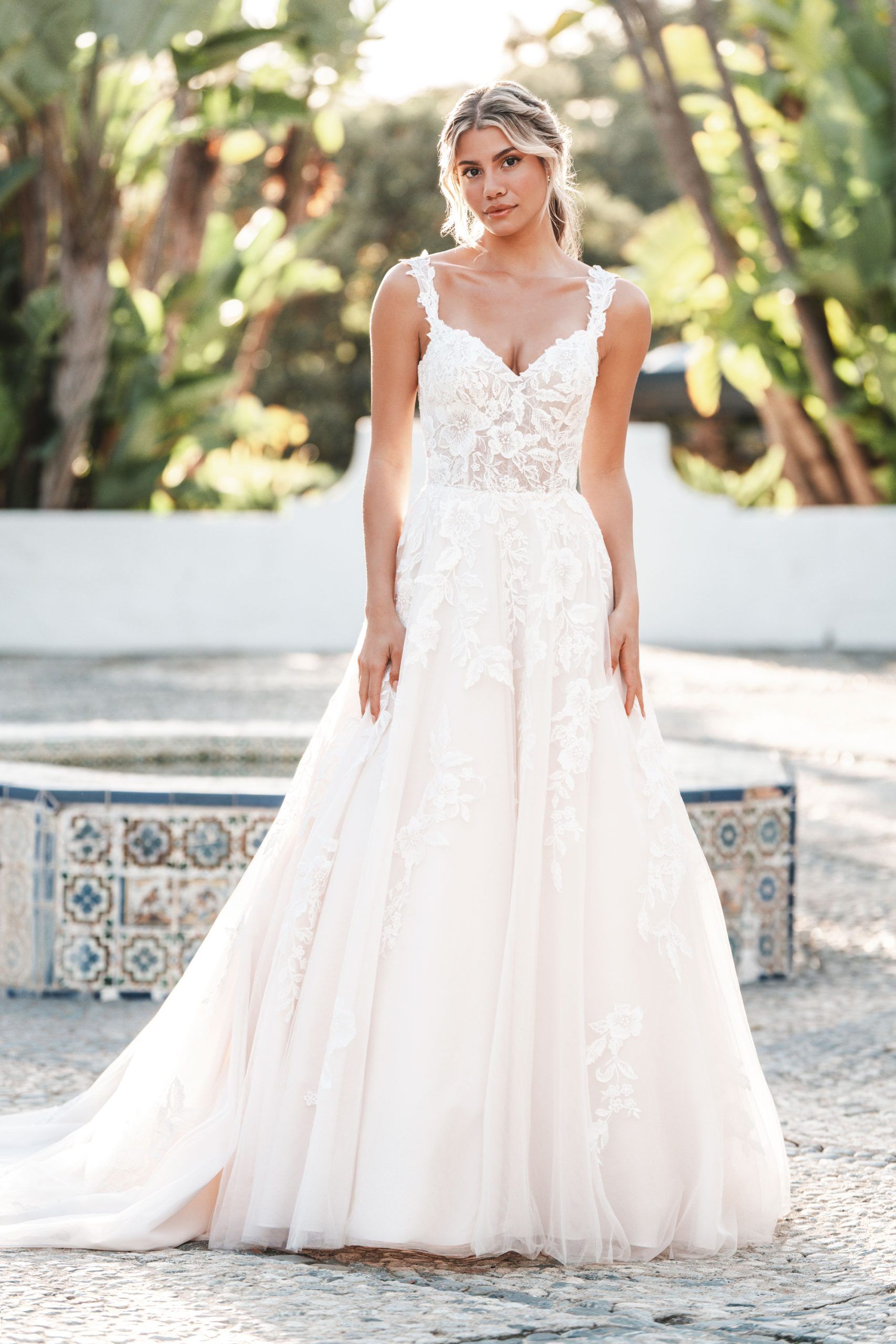 Romance by Allure Wedding Dress Collection - Allure Romance R3754