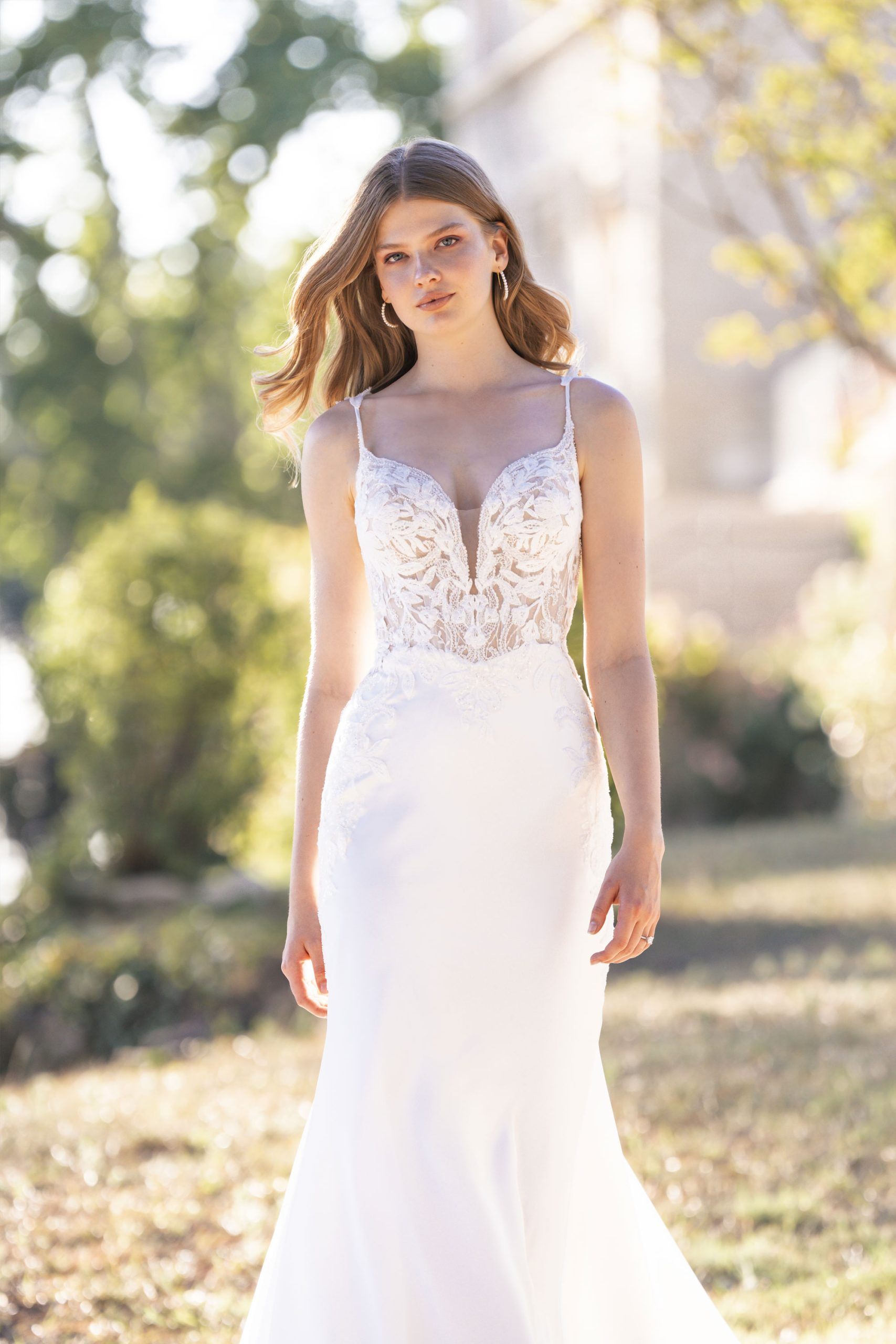 Romance by Allure Wedding Dress Collection - Allure Romance R3804