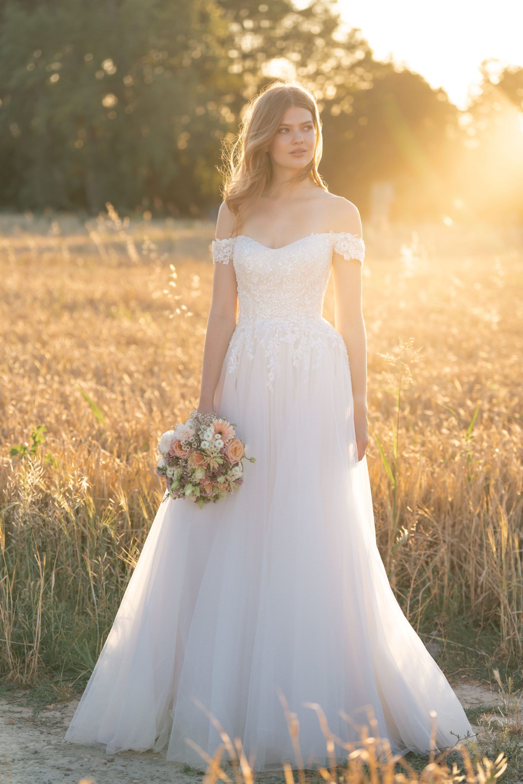 Romance by Allure Wedding Dress Collection - Allure Romance R3812