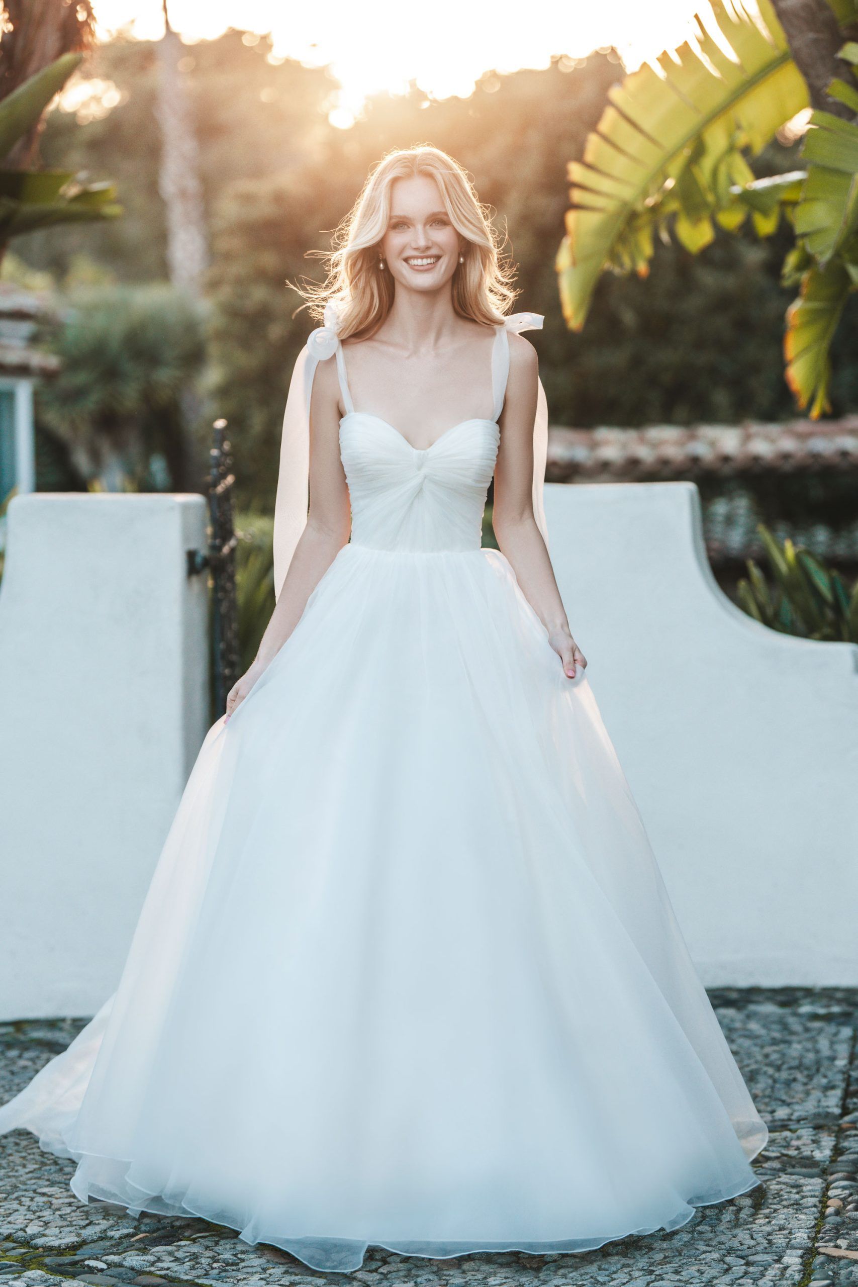 Romance by Allure Wedding Dress Collection - Allure Romance R3750