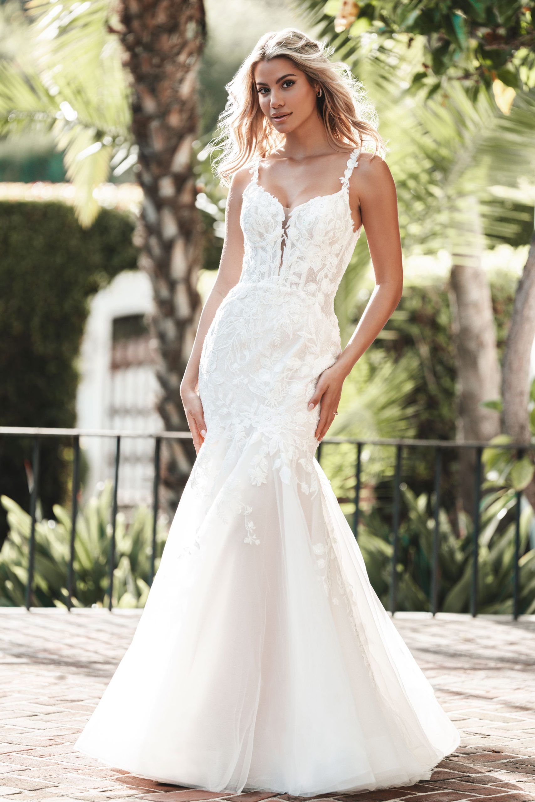 Romance by Allure Wedding Dress Collection - Allure Romance R3752