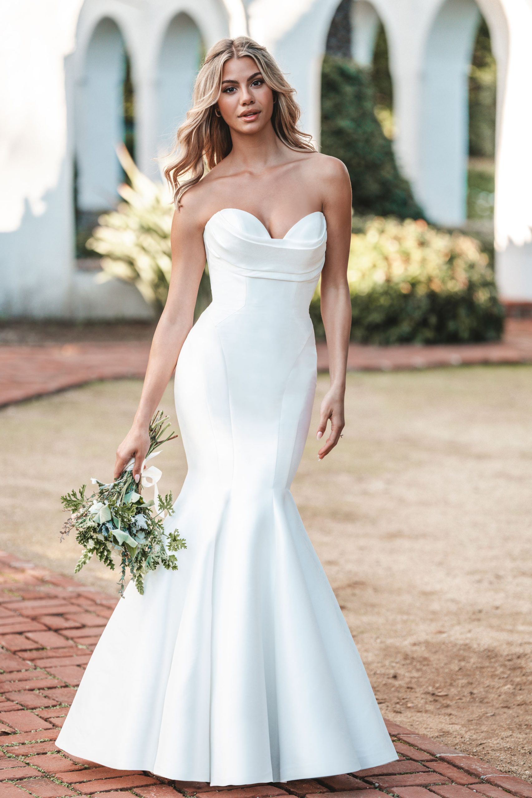 Romance by Allure Wedding Dress Collection - Allure Romance R3756